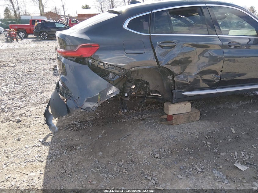 2021 BMW X4 xDrive30I VIN: 5UX2V1C01M9G65956 Lot: 44795304