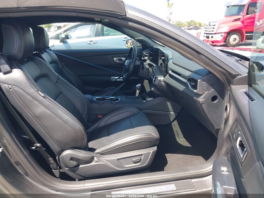 2025 Ford Mustang Ecoboost Premium