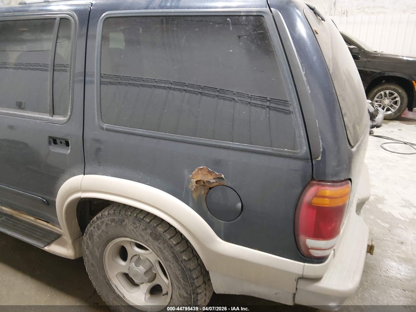 2000 Ford Explorer Eddie Bauer VIN: 1FMZU84P1YZB51322 Lot: 44795439