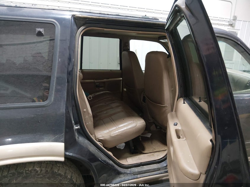 2000 Ford Explorer Eddie Bauer VIN: 1FMZU84P1YZB51322 Lot: 44795439