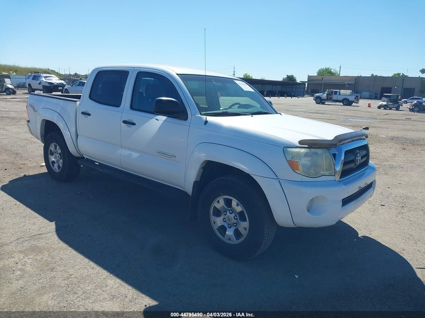 2005 Toyota Tacoma Base V6