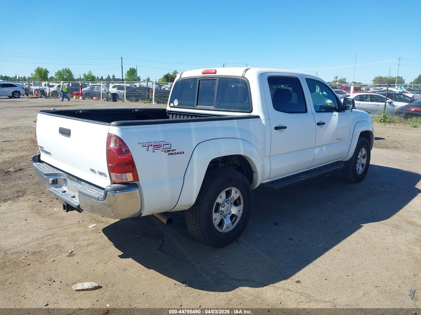 2005 Toyota Tacoma Base V6