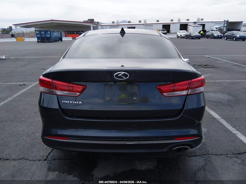 2017 Kia Optima 2.4 Lx grey Lot 111044795533 Vin 5XXGT4L32HG154142