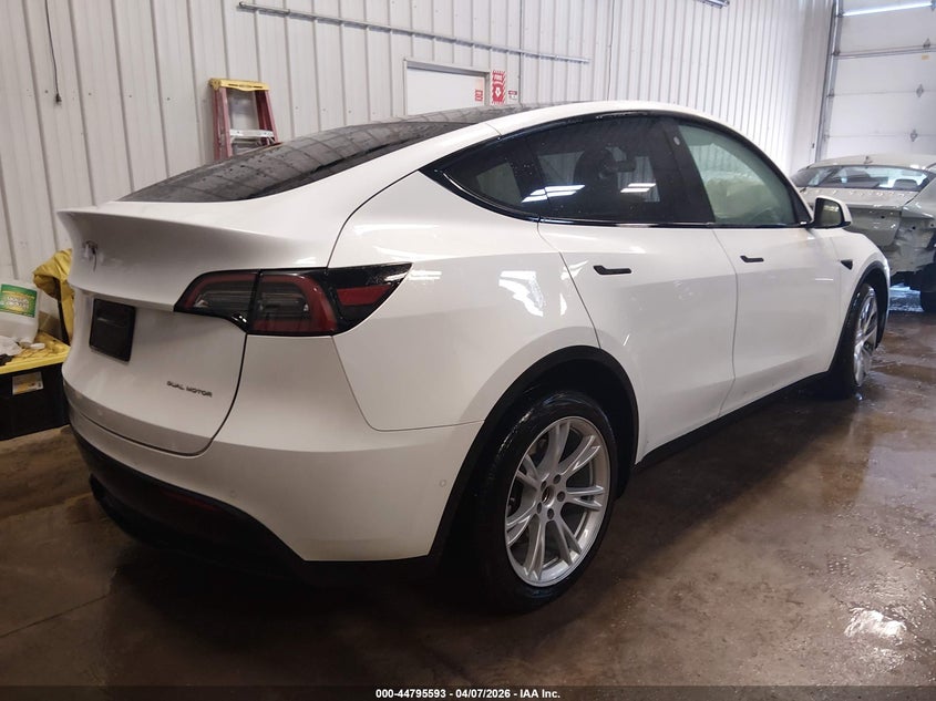 2021 Tesla Model Y Long Range Dual Motor All-Wheel Drive