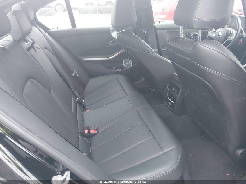 2024 BMW 3er 2.0 330I xDrive black Lot 111044795606 Vin 3MW89FF06R8E37651