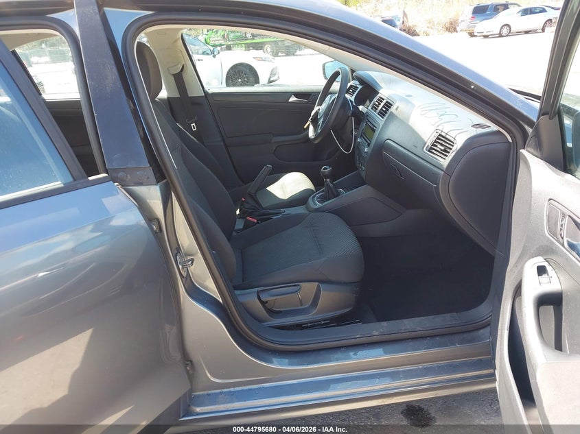 2011 Volkswagen Jetta 2.0L S