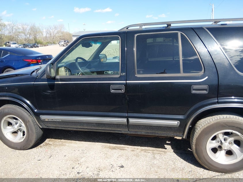1998 Chevrolet Blazer Lt VIN: 1GNCS13W3W2251726 Lot: 44795704