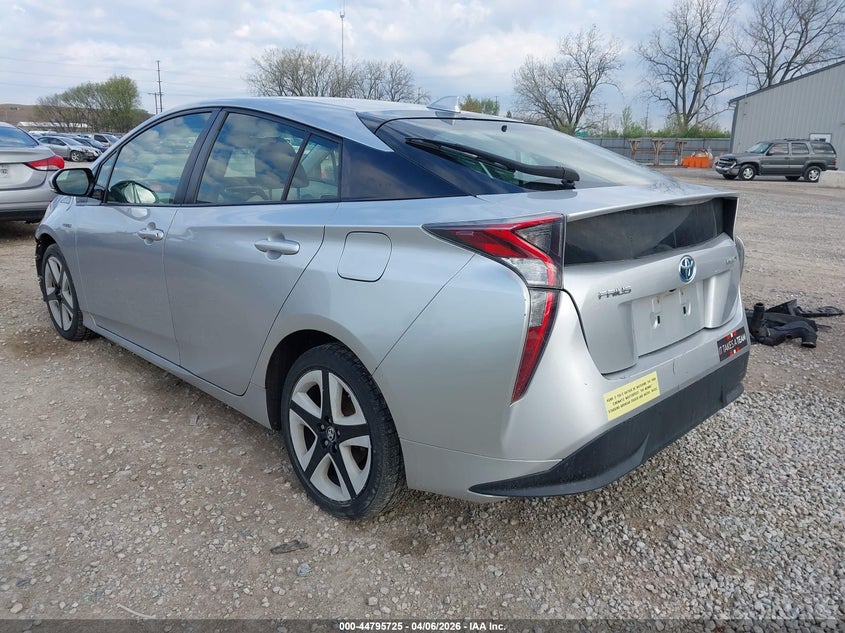 2016 Toyota Prius Three Touring