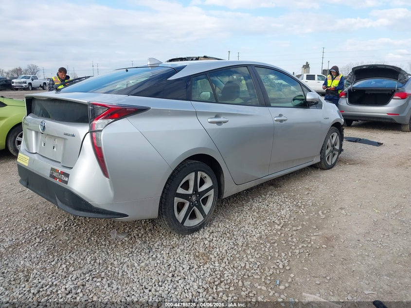2016 Toyota Prius Three Touring