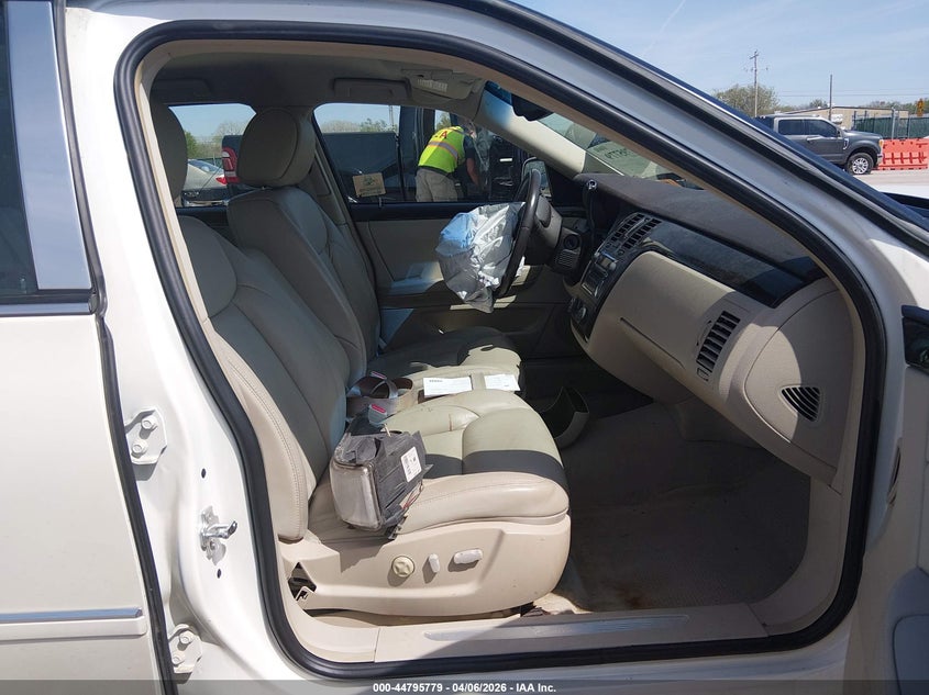 2008 Cadillac Dts 1Sa VIN: 1G6KD57Y38U183701 Lot: 44795779