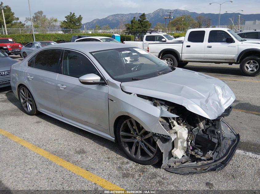 2017 Volkswagen Passat 1.8T R-Line