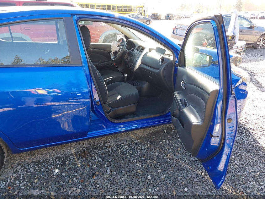 2015 Nissan Versa 1.6 Sl