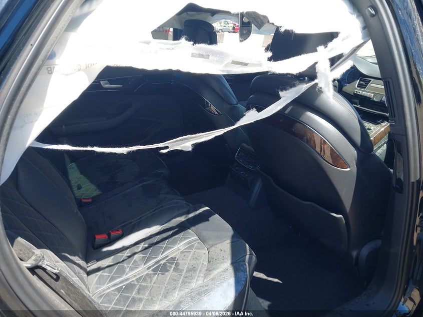 2017 Audi A8 L 4.0T Sport VIN: WAU43AFD9HN005587 Lot: 44795939