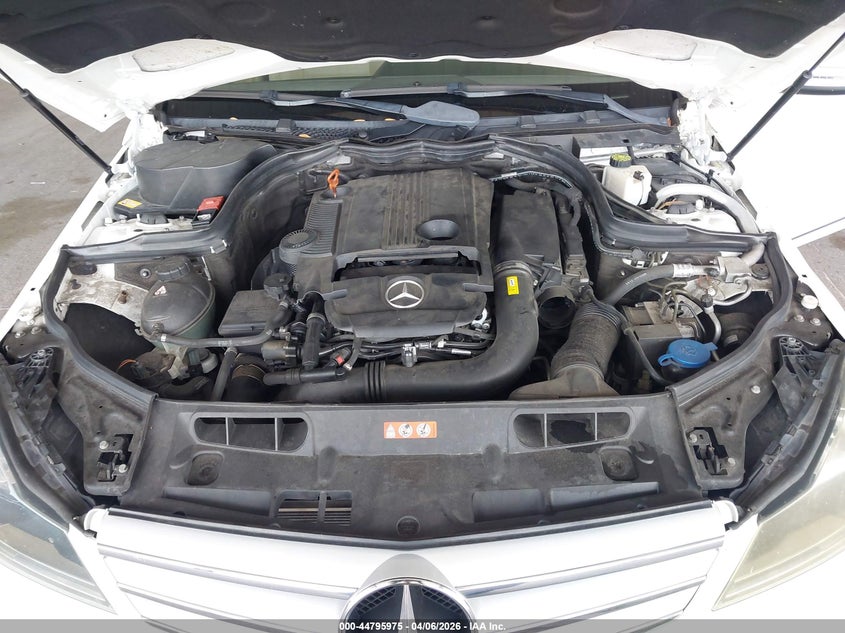 2013 Mercedes-Benz C 250 Sport VIN: WDDGF4HB0DR261095 Lot: 44795975