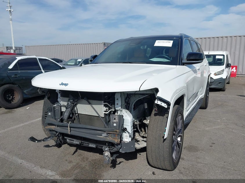 2022 Jeep Grand Cherokee L Summit 4X2