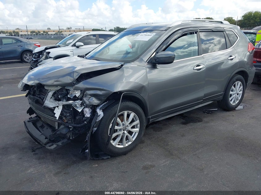 2017 Nissan Rogue Sv