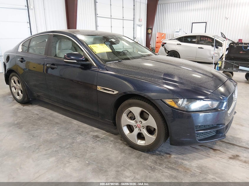 2017 Jaguar Xe 25T