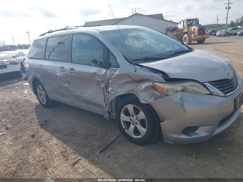 2011 Toyota Sienna Le V6
