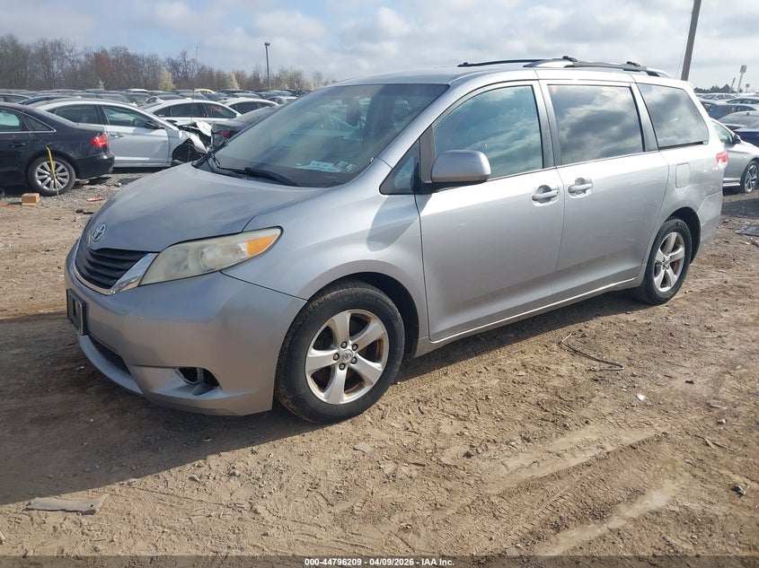 2011 Toyota Sienna Le V6