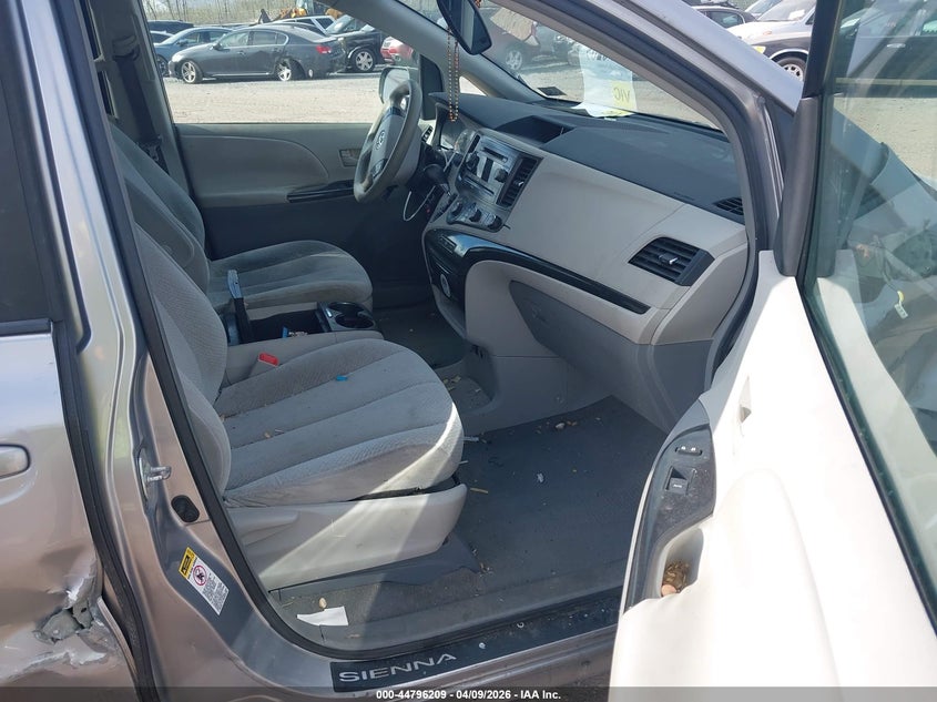 2011 Toyota Sienna Le V6