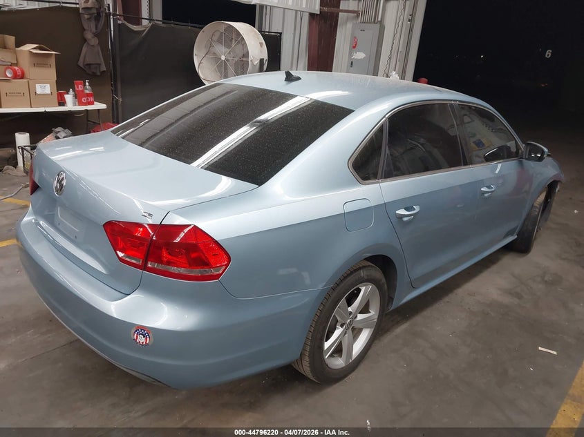 2012 Volkswagen Passat 2.5L Se