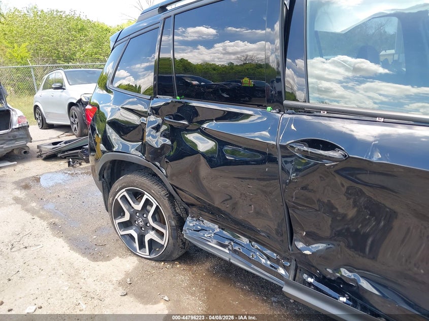 2023 Honda Passport Awd Elite VIN: 5FNYF8H03PB000073 Lot: 44796223