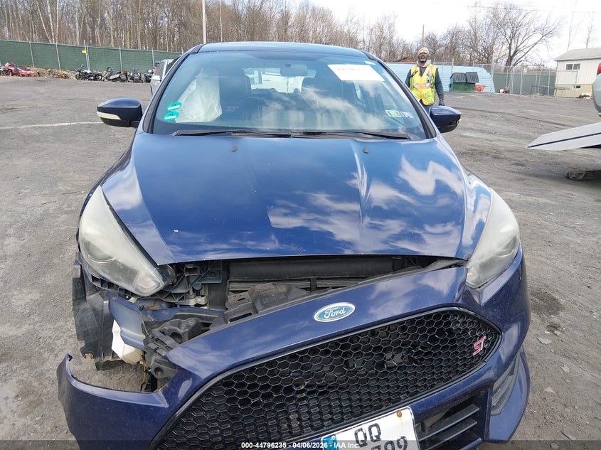 2016 Ford Focus St VIN: 1FADP3L95GL201612 Lot: 44796235