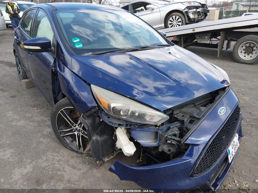 2016 Ford Focus St VIN: 1FADP3L95GL201612 Lot: 44796235