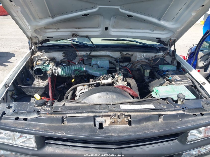 1996 Chevrolet Suburban K1500 VIN: 3GNFK16R5TG157028 Lot: 44796290