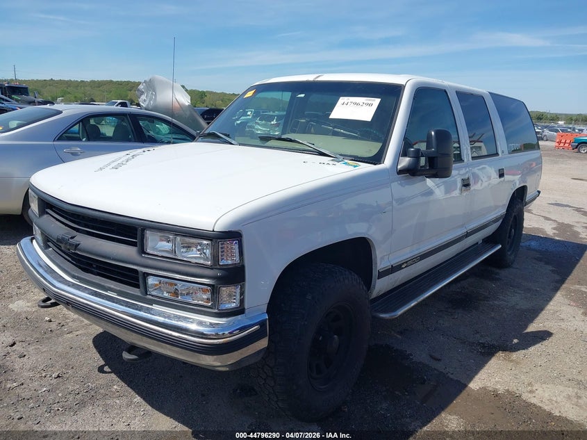 1996 Chevrolet Suburban K1500 3GNFK16R5TG157028 photo 1