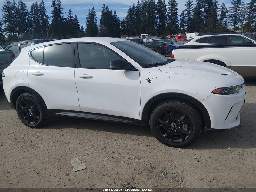2024 Dodge Hornet R/T Eawd VIN: ZACPDFCW2R3A30332 Lot: 44796292
