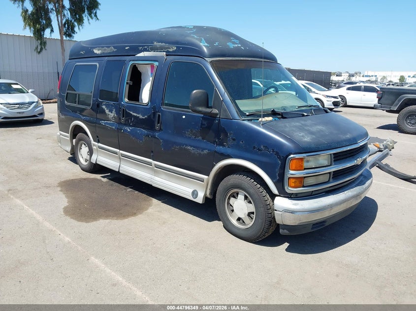 1998 CHEVROLET VAN VAN 5.7L V-8 245HP