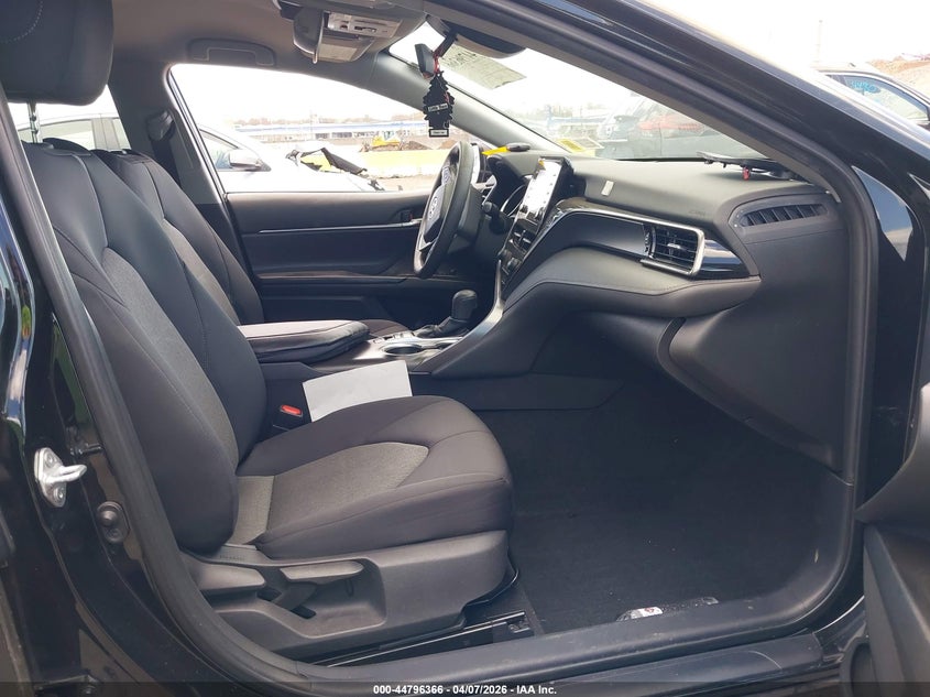 2021 Toyota Camry Le Hybrid