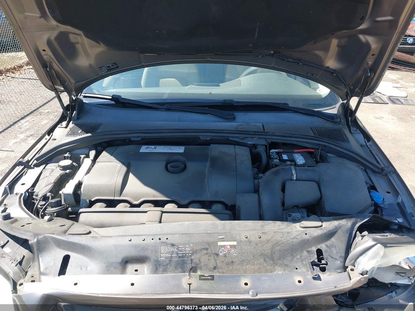 2010 Volvo S80 3.2 VIN: YV1960AS2A1127554 Lot: 44796373