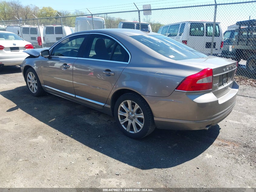 2010 Volvo S80 3.2