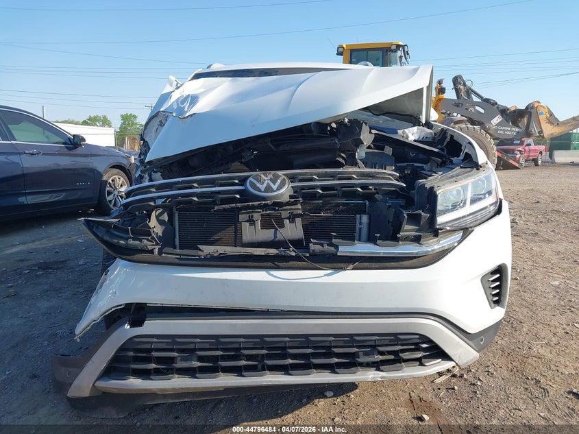 2022 Volkswagen Atlas Cross Sport 3.6L V6 Se W/Technology VIN: 1V2WE2CAXNC202831 Lot: 44796484