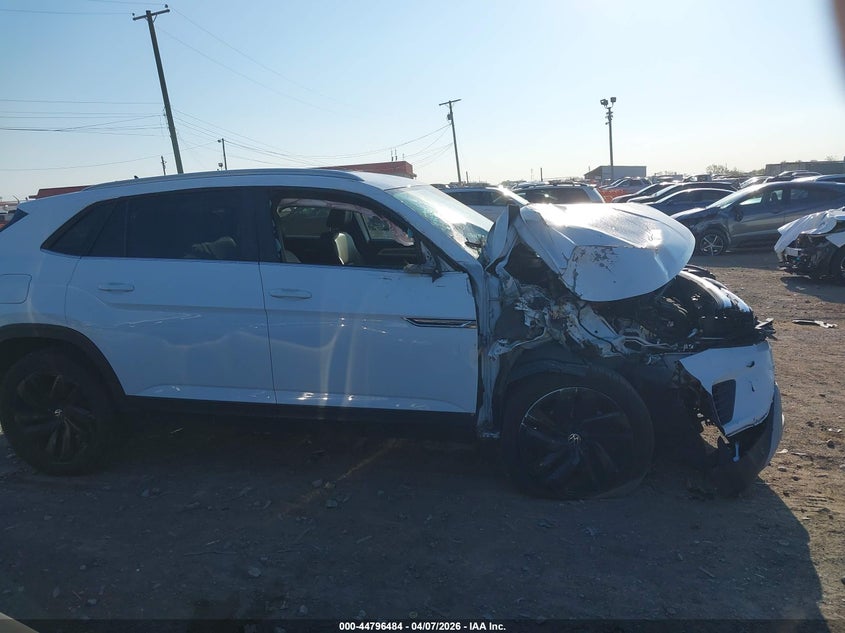 2022 Volkswagen Atlas Cross Sport 3.6L V6 Se W/Technology VIN: 1V2WE2CAXNC202831 Lot: 44796484