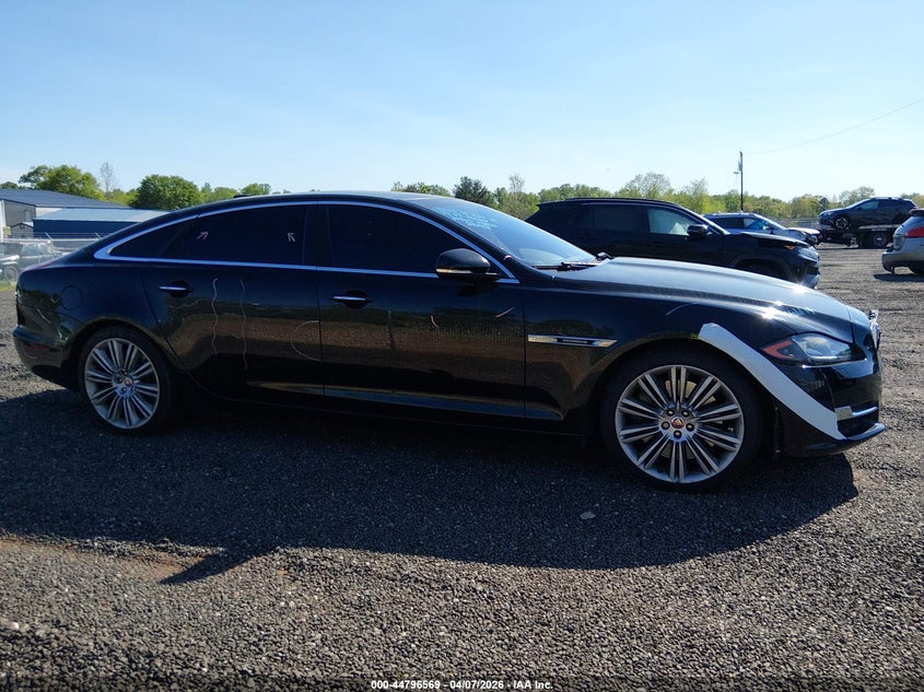 2016 Jaguar Xj Xjl Supercharged VIN: SAJWA2GE5GMW01526 Lot: 44796569