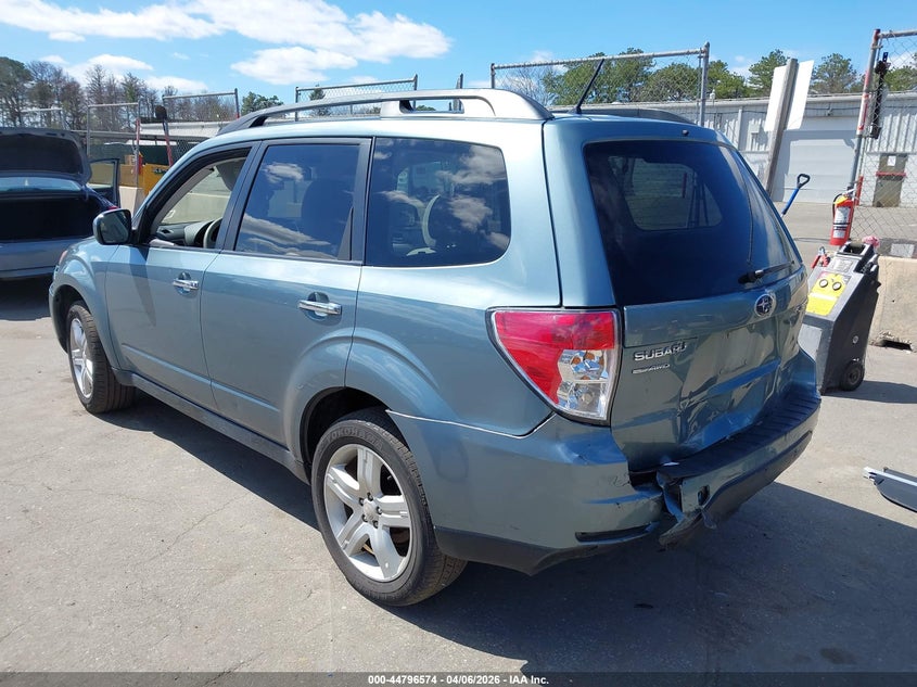 2010 Subaru Forester 2.5 2.5X Premium grey Lot 111044796574 Vin JF2SH6CC4AH719735