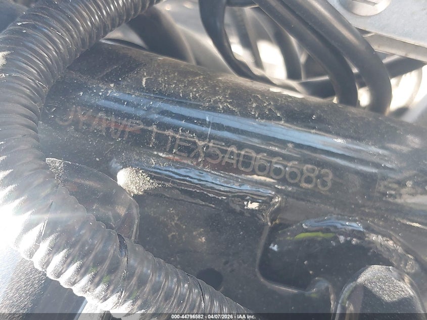 2005 Yamaha Xvs1100 A VIN: JYAVP11EX5A066683 Lot: 44796582