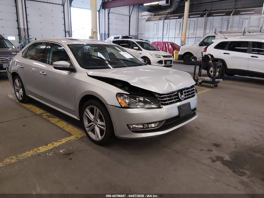 2013 Volkswagen Passat 3.6L V6 Sel Premium