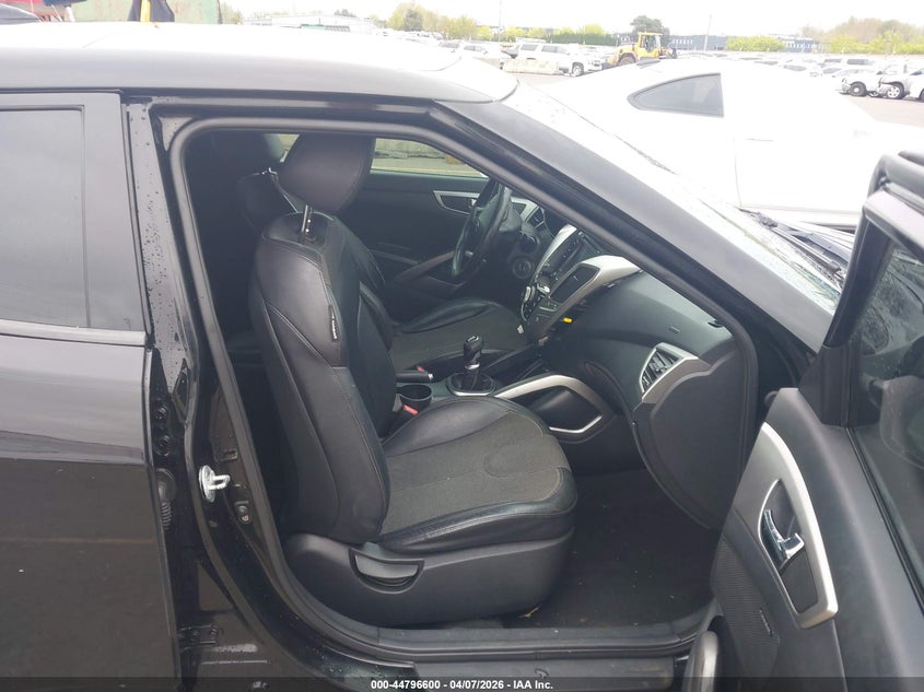 2012 Hyundai Veloster Base W/Black