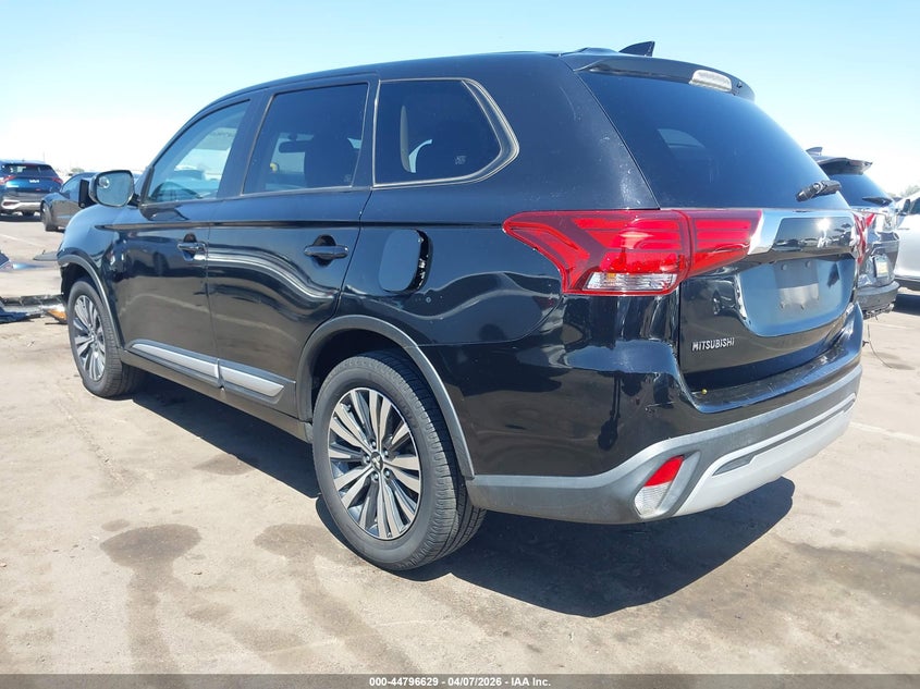 2019 Mitsubishi Outlander Es