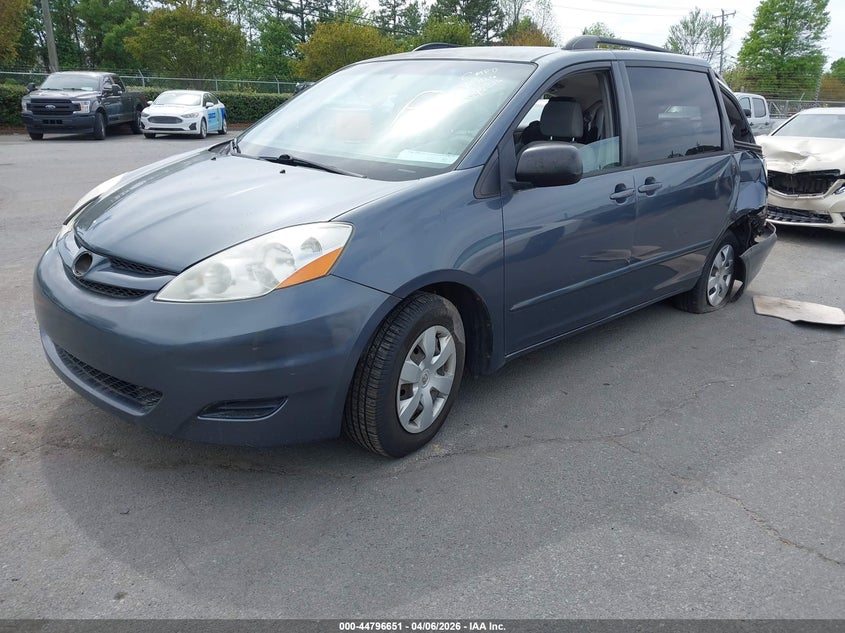 2007 Toyota Sienna Le