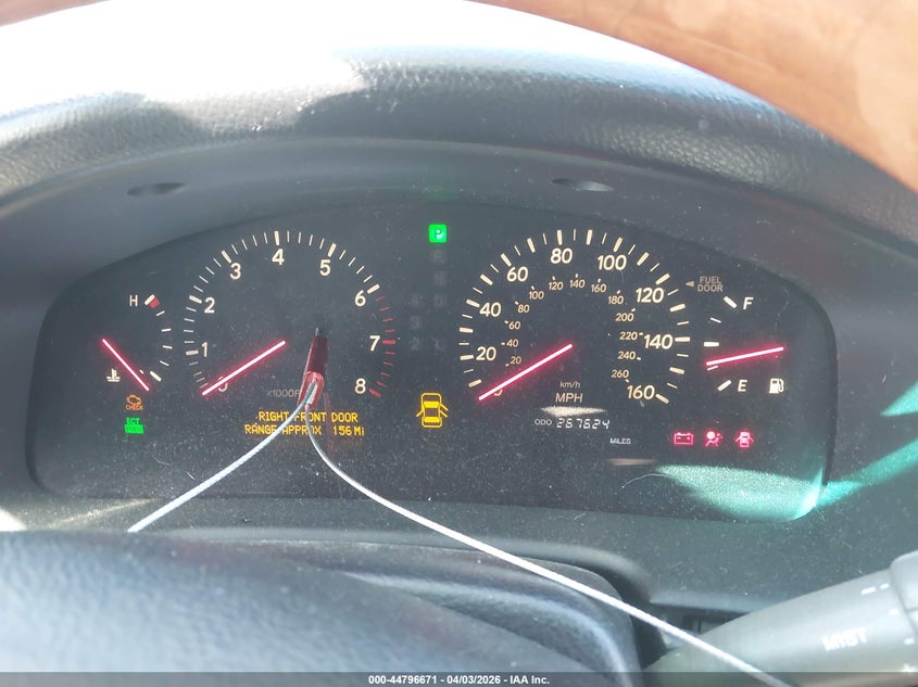 2001 Lexus Ls 430 VIN: JTHBN30F810040634 Lot: 44796671