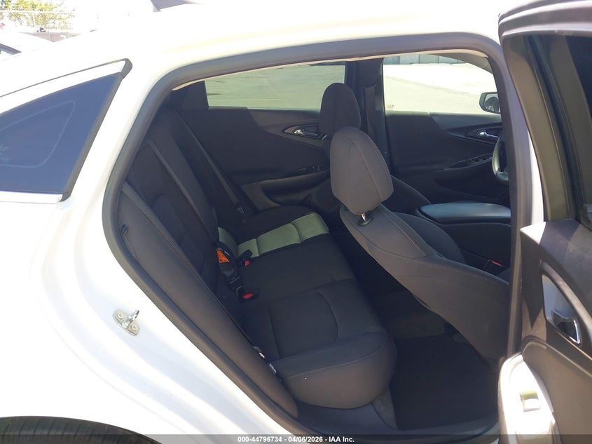 VIN 1G1ZB5STXKF136439 2019 CHEVROLET MALIBU 1LS