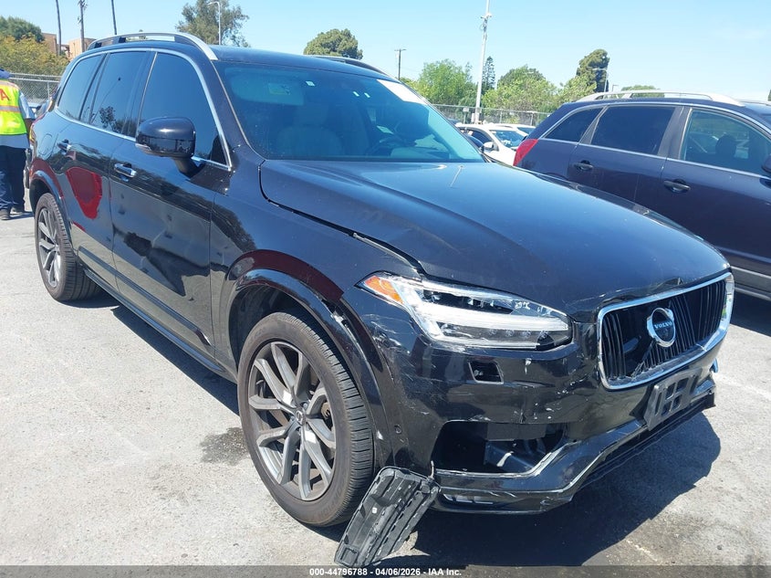 2019 VOLVO XC90 T5 MOMENTUM