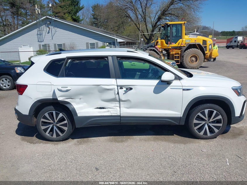 2022 Volkswagen Taos 1.5T Se VIN: 3VVTX7B27NM012359 Lot: 44796870