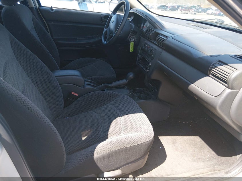 2005 Dodge Stratus Sxt