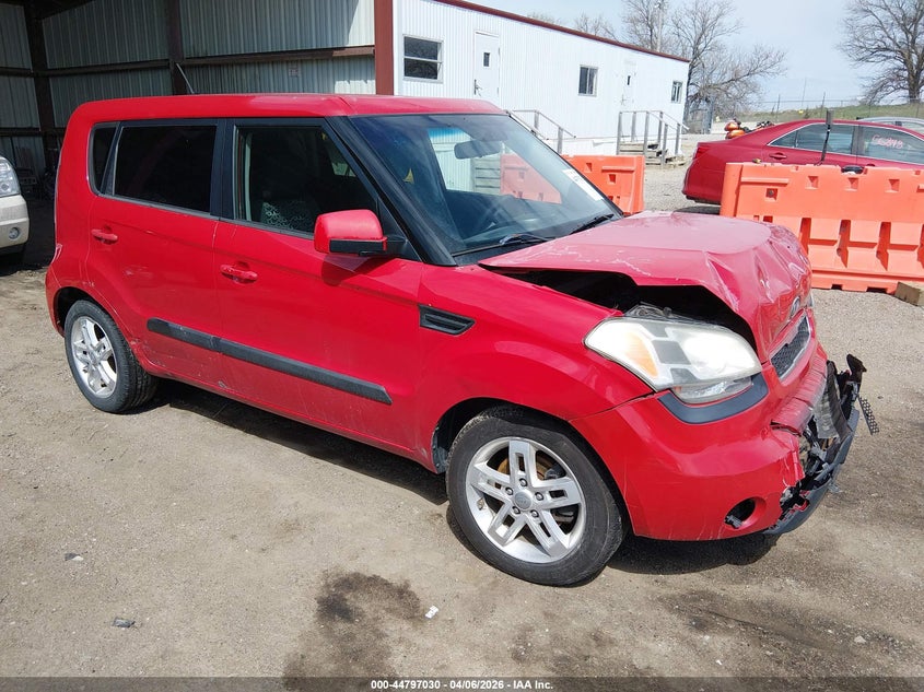 2011 Kia Soul +